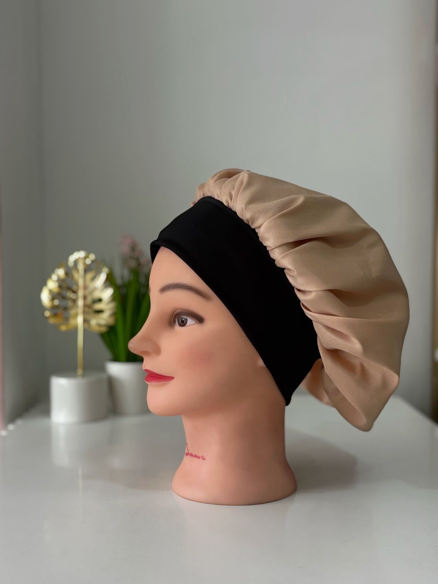 GORRO DE SATEN
