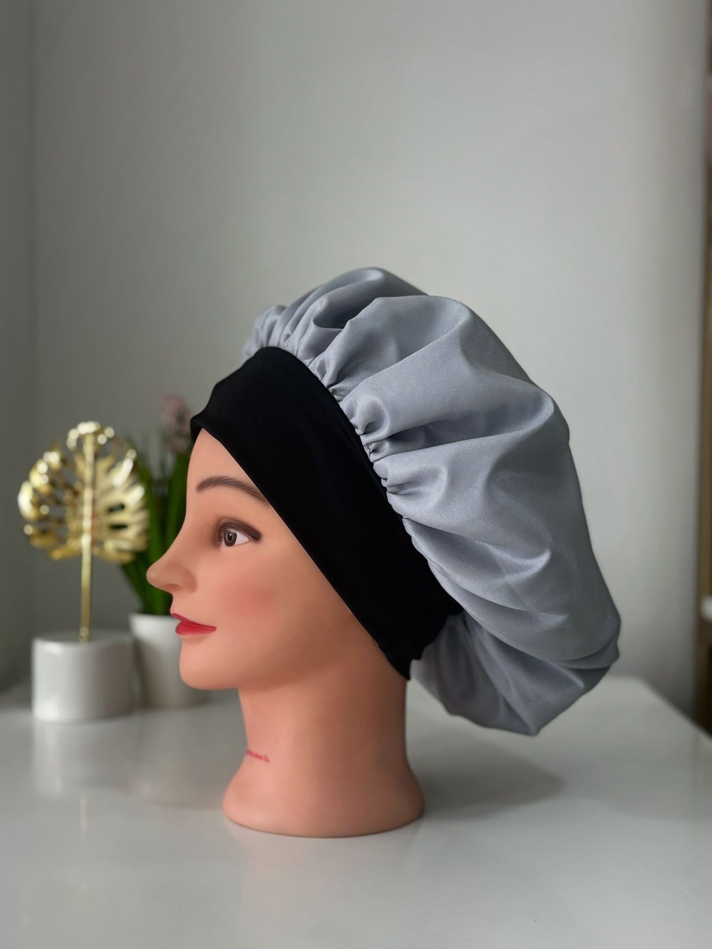 GORRO DE SATEN